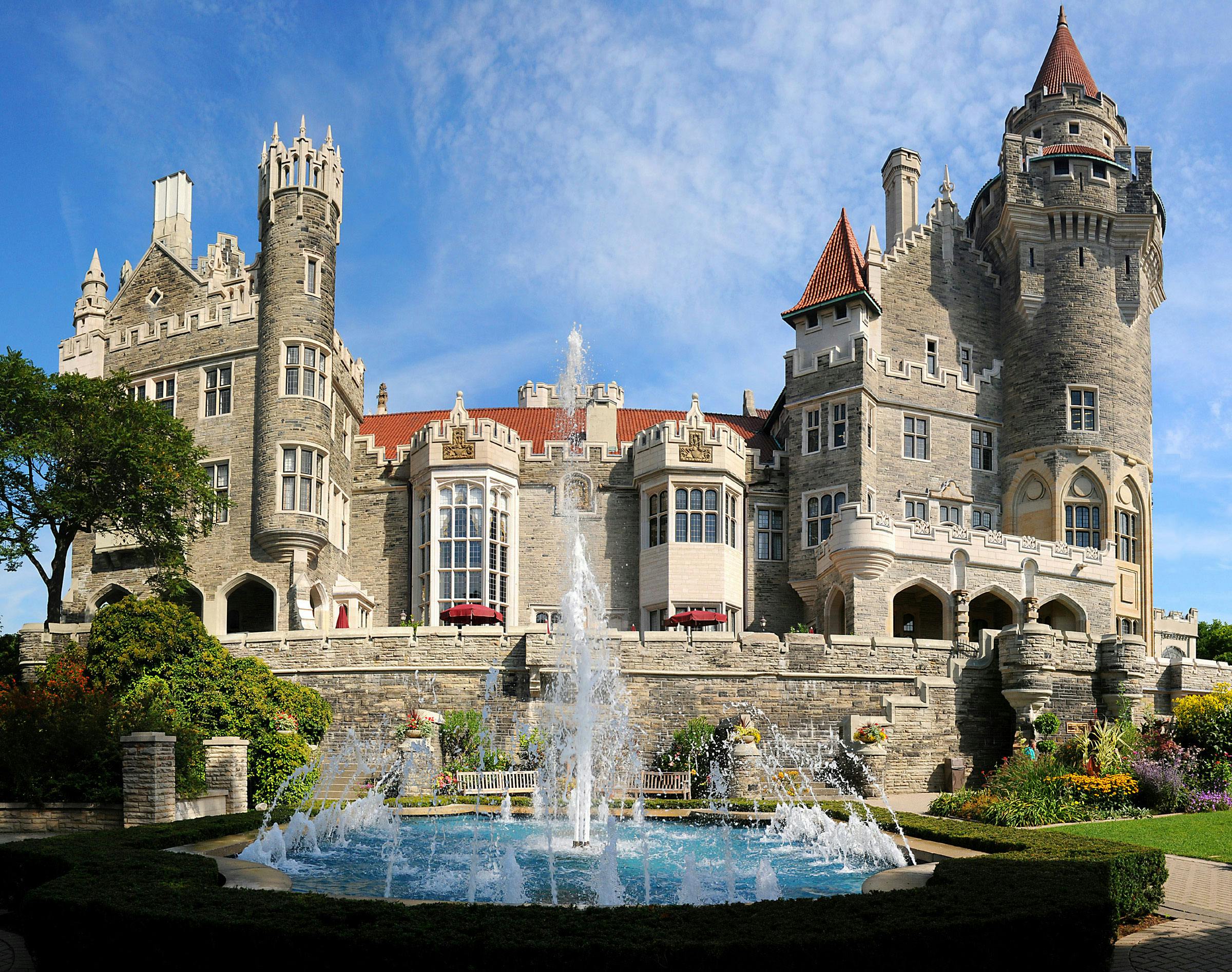 casa-loma-toronto-ontario-longweekends-magazine